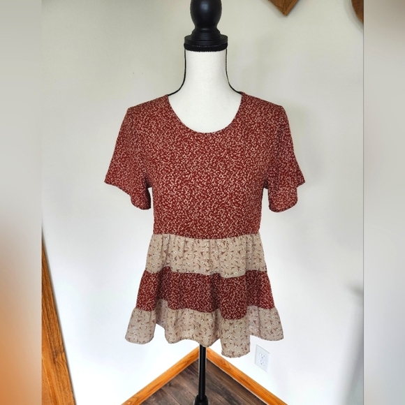 Paper Crane Floral Print Boho Tiered Shirt - Picture 1 of 5